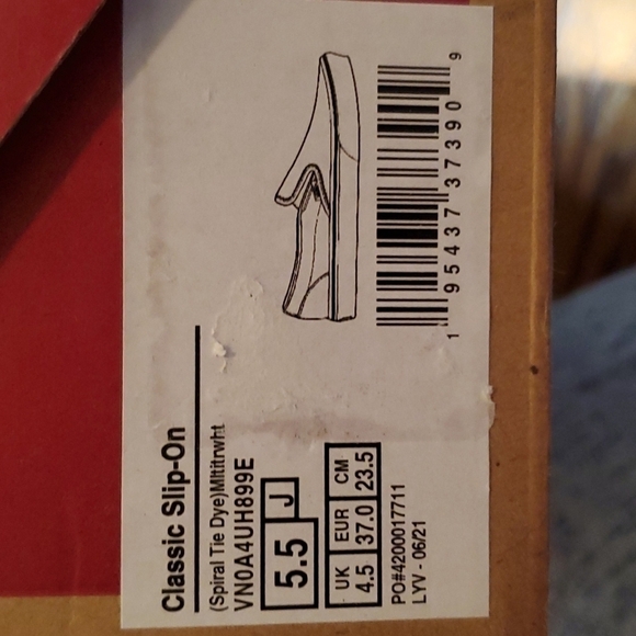 Vans Slip-On Rainbow Tie Dye Skate Shoes Y 5.5 NWT - Picture 8 of 10